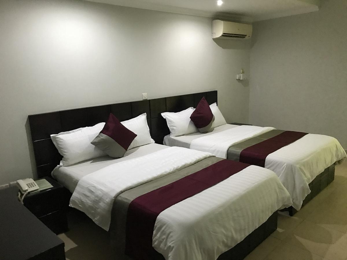 Korkdam Hotel Taifa Exterior photo